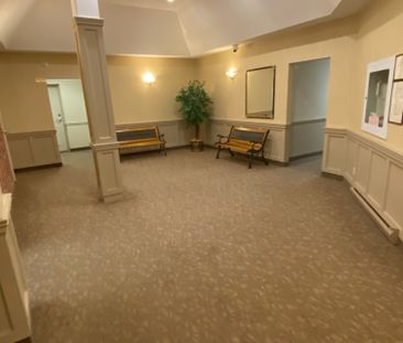 12 Riverside Drive, ON, Welland - Photo 4