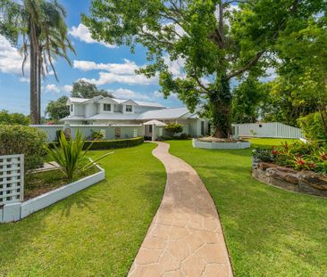 4 Bedroom Main house plus 1 Bedroom Granny Flat & Pool - Photo 2