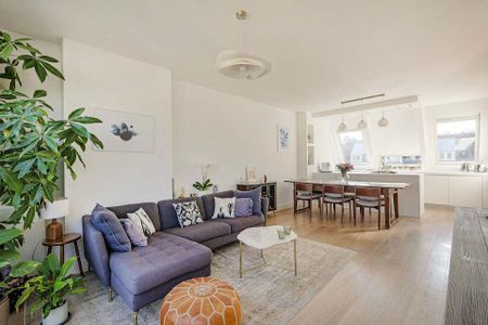 Valeriusstraat | One Bedroom | Roof Terrace - Photo 3