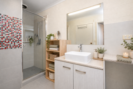 Comfortable home in ideal location. - Photo 4