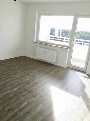 Wir renovieren für Sie eine schöne 3-Zimmer,Wohnung mit Balkon - Foto 1