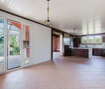 À LOUER - CHARMANTE MAISON JUMELÉE AVEC JARDIN ET VÉRANDA À ONEX (GE) - Photo 2