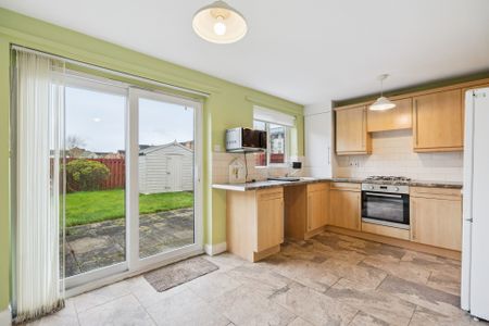 Kersehill Crescent - Photo 5