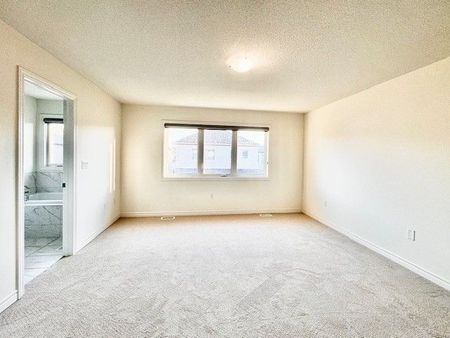 For Lease - 154 Shepherd Drive, Barrie, Ontario - Photo 2