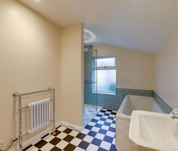 2 bedroom terraced house to rent - Photo 5