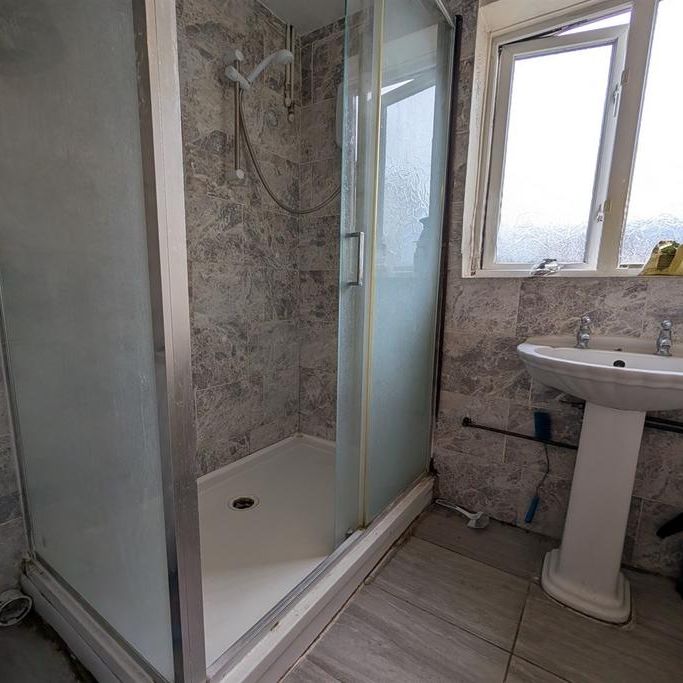 1 bedroom property to rent - Photo 1