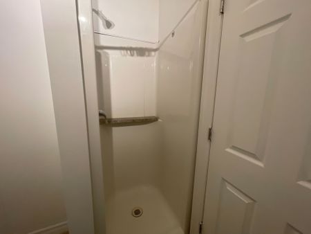 For Lease - 279 Drouillard Road Unit# 7, Windsor, Ontario - Photo 3