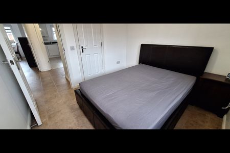 2 Bed Flat, Torwood Crescent, EH12 - Photo 4