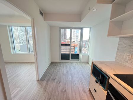 For Lease - 252 Church Street Unit# 2001, Toronto, Ontario - Photo 4