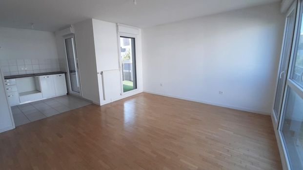 location Appartement T2 DE 51.3m² À CHEVILLY LA RUE - Photo 1