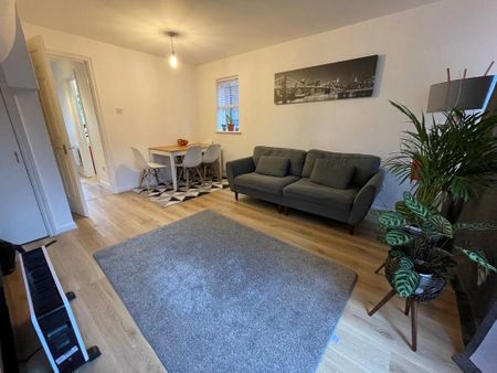 2 bedroom end of terrace house to rent - Photo 4