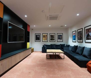 1 bedroom in a flat share to rent - Photo 3