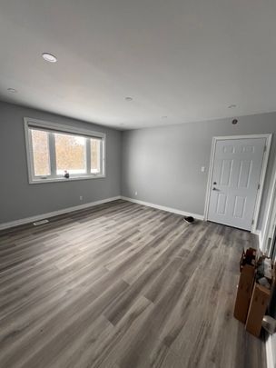 For Lease - 10207 Guelph Line, Milton, Ontario - Photo 1