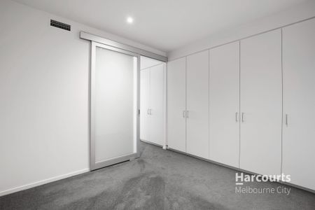 1912/620 Collins Street, Melbourne - Photo 3