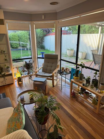 Caroline Springs - Photo 5