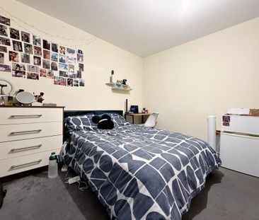 Terraced house to rent - Photo 6