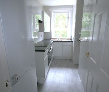 Earl Street, 2 Bed Spacious Unfurnished Apartment, Scotstoun – Avai... - Photo 6