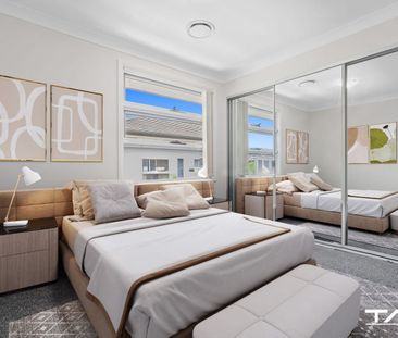 LOCATION LOCATION LOCATION! - Photo 3