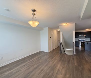 For Lease - 70 Lockyer Drive, Whitby, Ontario - Photo 3