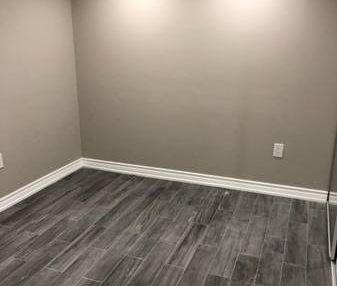 A newly renovated basement apartment - Downtown Toronto - Photo 1