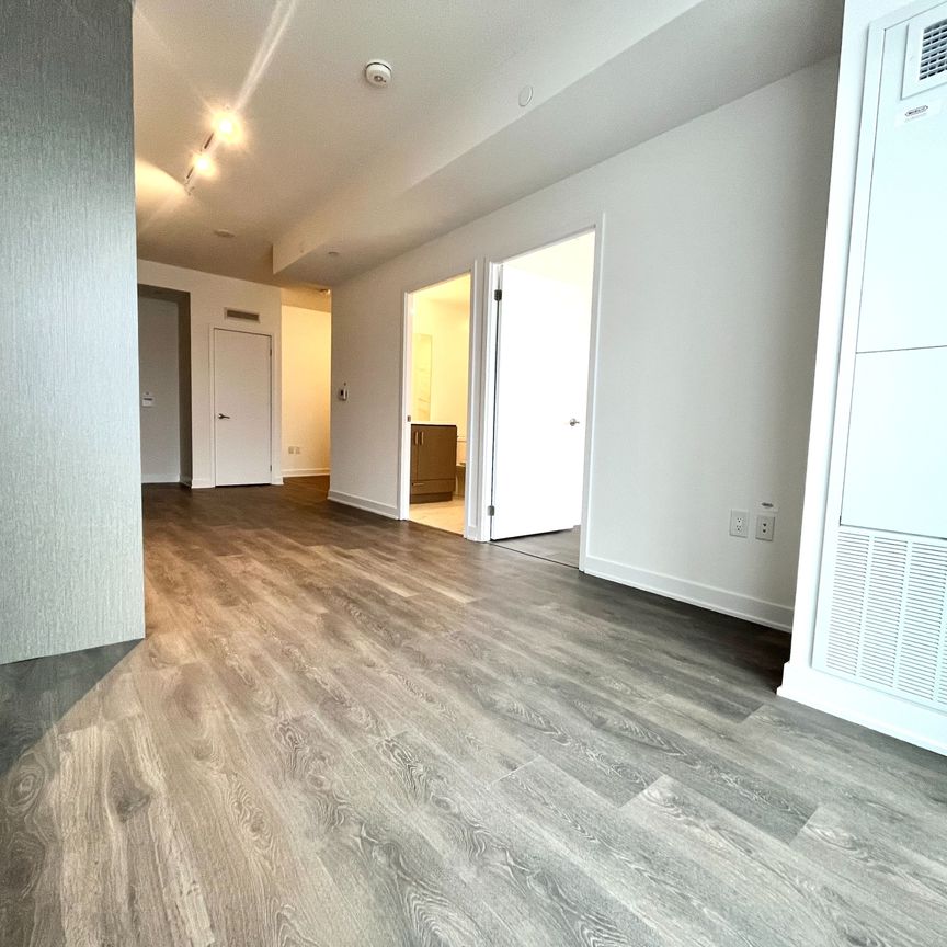 For Lease - 10 Honeycrisp Crescent Unit# 615, Vaughan, Ontario - Photo 1