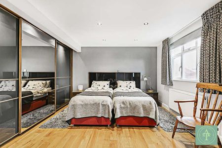 Elm Park Road, Winchmore Hill, London, N21 - Photo 5