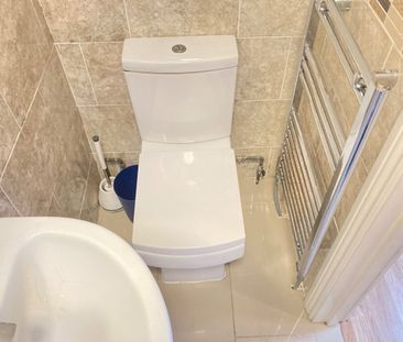 1 Bed Flat, Very Near Hamilton Road Area, W5 - Photo 3