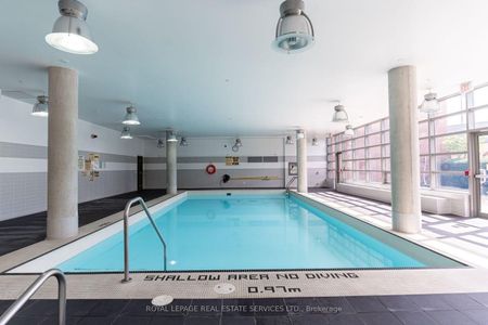 38 Joe Shuster Way condo — Toronto, ON (2-Bedroom) - 2 Bedroom - Photo 3