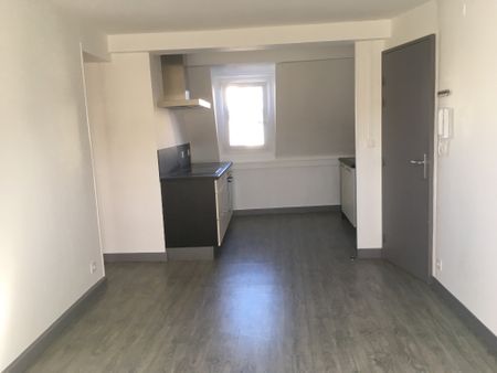 Location Appartement 2 pièces 40m² - Photo 3