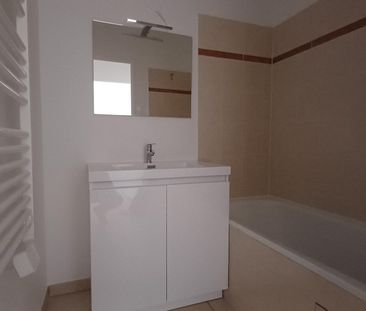 location Appartement T2 DE 42.28m² À BUSSY ST GEORGES - Photo 4