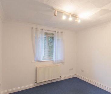 5 bedroom detached house to rent - Photo 3