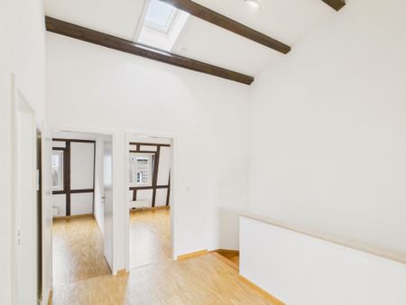 Charming and spacious corner row single-family house in a sought-after location of Allschwil - Photo 4