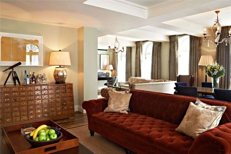 Queen Street, Mayfair, London, W1J 5PA - Photo 2