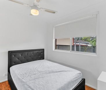 3 Bedroom home with split system air conditioning and modern kitchen! - Photo 5