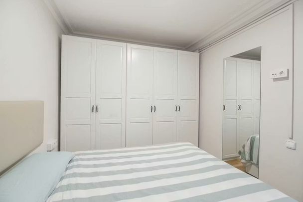 Avinguda del Paral·lel, Barcelona, Catalonia 08015 - Photo 1