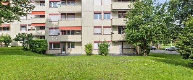 We are looking for you - Photo 1