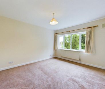 4 bedroom detached house to rent - Photo 4