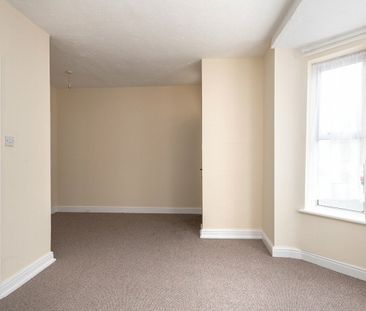 Park Road, Sittingbourne, Kent, ME10 - Photo 3