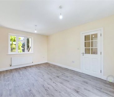 3 bedroom end of terrace house to rent - Photo 1