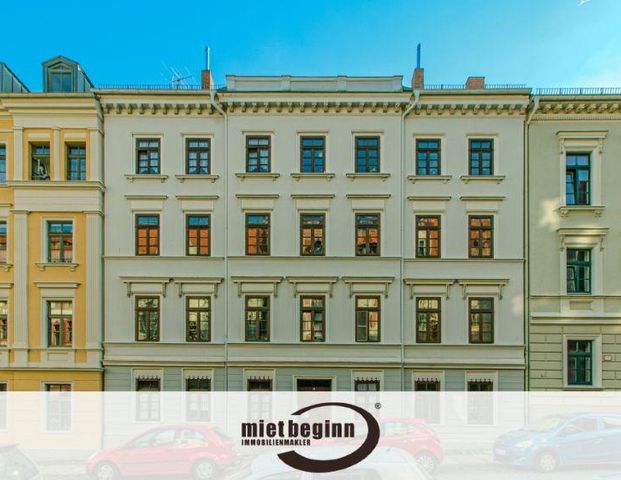 NEUER BODENBELAG – NEUE TÜREN – FRISCH RENOVIERT – EINBAUKÜCHE - Photo 1