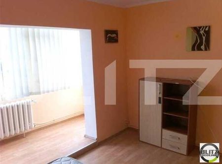 Apartament de inchiriat cu 4 camere, complet mobilat si utilat - Fotografie 4