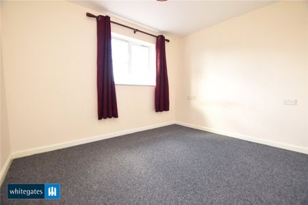 Helmsley Court, Middleton, Leeds, West Yorkshire, LS10 - Photo 2