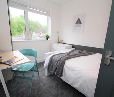 2 bedroom flat to rent - Photo 4