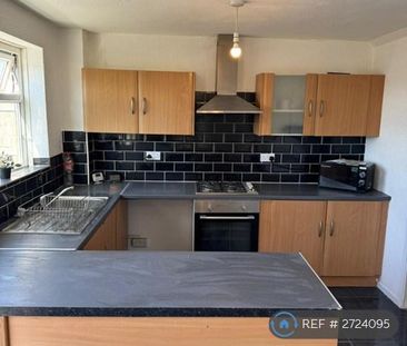 3 bedroom terraced house to rent - Photo 2