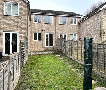 Shepherd Close, Royston - Photo 1