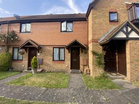 2 bedroom terraced house to rent - Photo 2