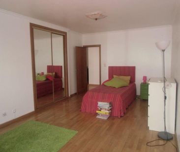 4 Bedroom House with swimming pool, São João do Estoril, Cascais - Photo 5