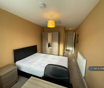 1 bedroom in a house share to rent - Photo 1