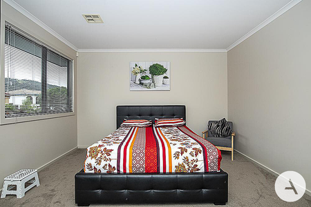 125 Kambalda Cres,Fisher - Photo 5