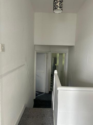 2 bedroom house share to rent - Photo 5